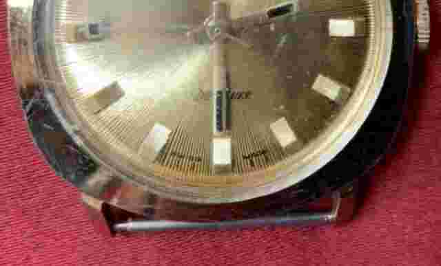 Vintage Lucerne DeLuxe Swiss Men Wrist Watch NON-WORKING