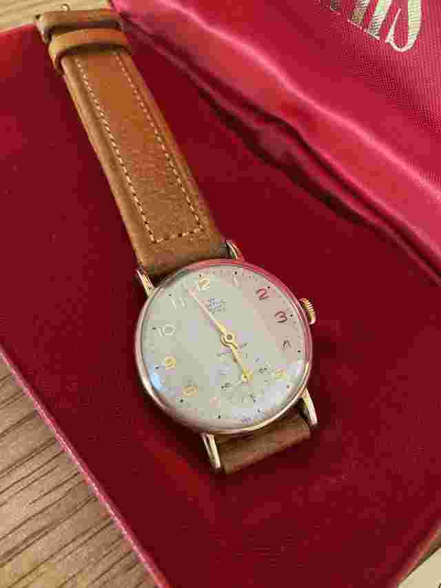 Vintage Smiths De Luxe Watch 1966 (Never Worn)