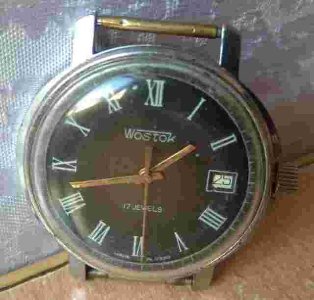 RARE Vintage WATCH 17 JEWEL Men's Wostok dial USSR soviet СССР mechanical