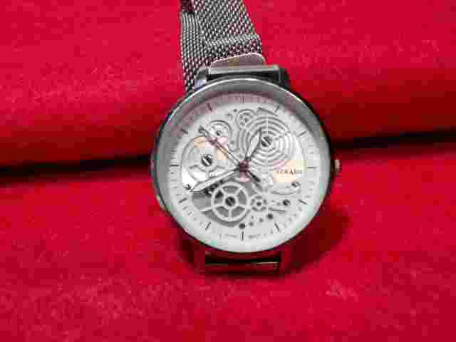 Womens Strada White Dial Watch. Runs Well & Accurate