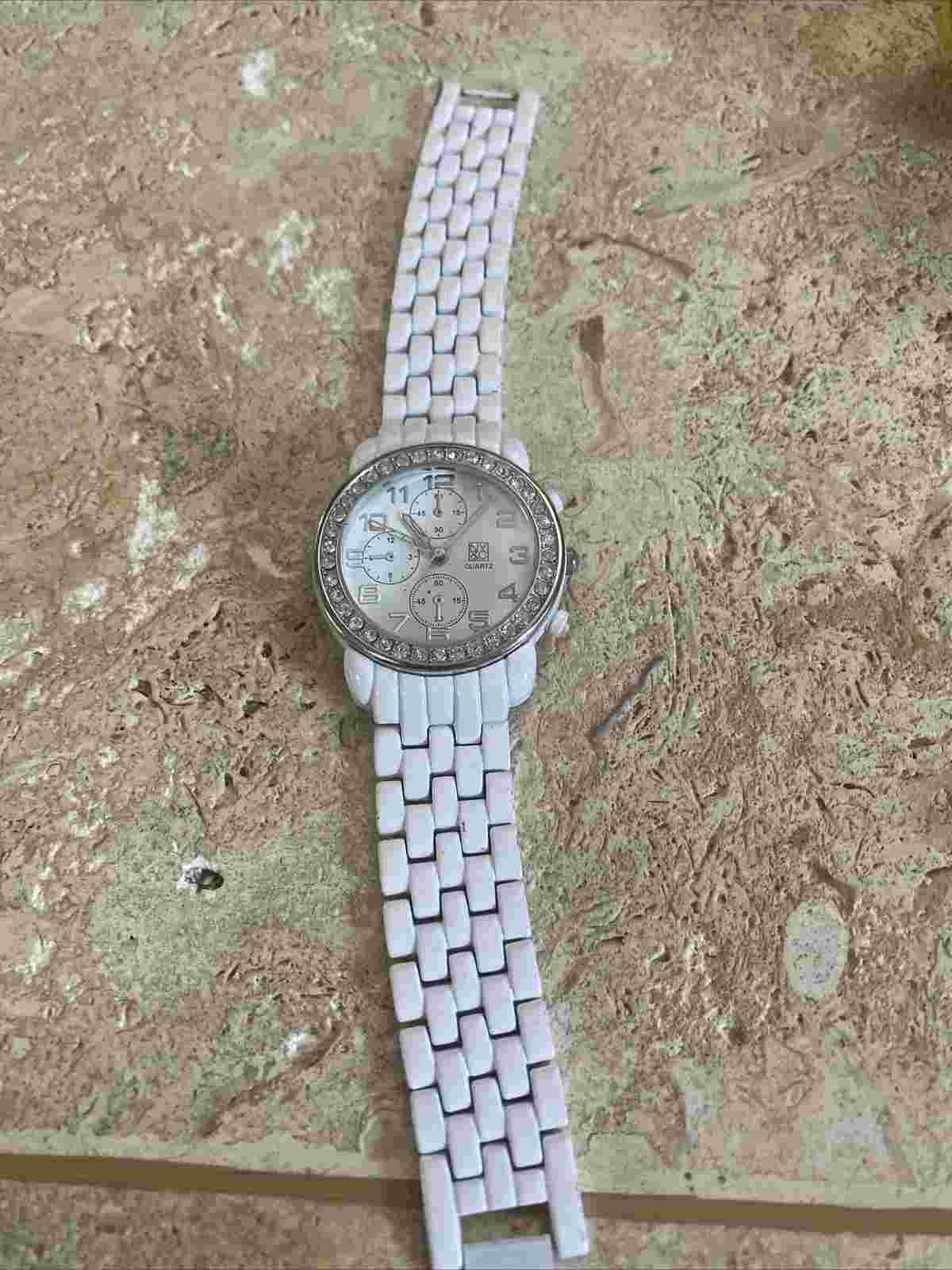 NY&C Quartz Diamond Watch Needs Battery #1065