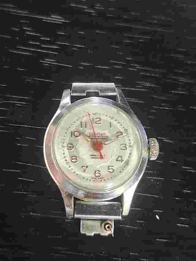 Vintage  GENOVA  Silvertone Swiss Manual Watch Untested