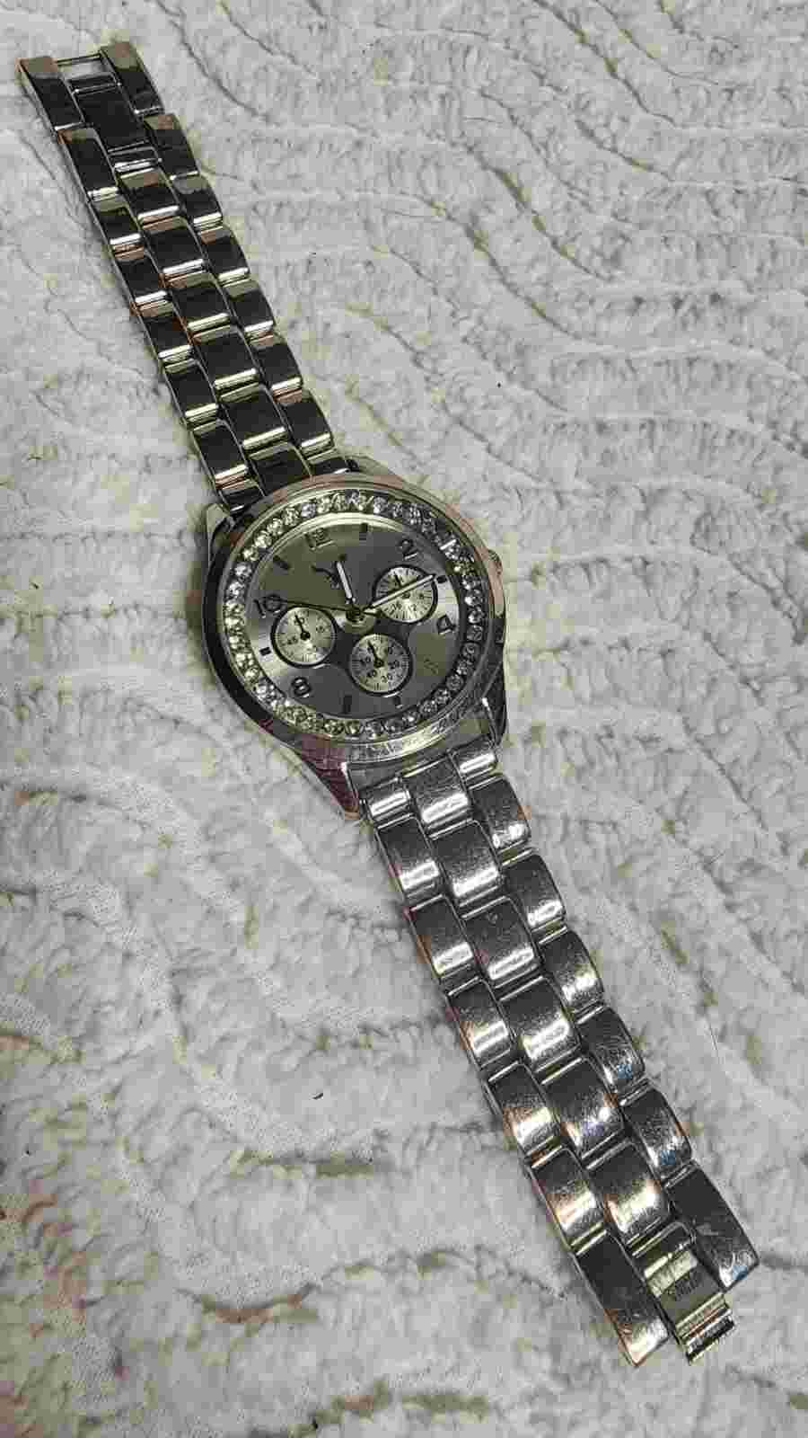 Beautif AMERICAN EAGLE Unisex SilverTone CRYSTAL Halo Face Silver Band Watch EuC