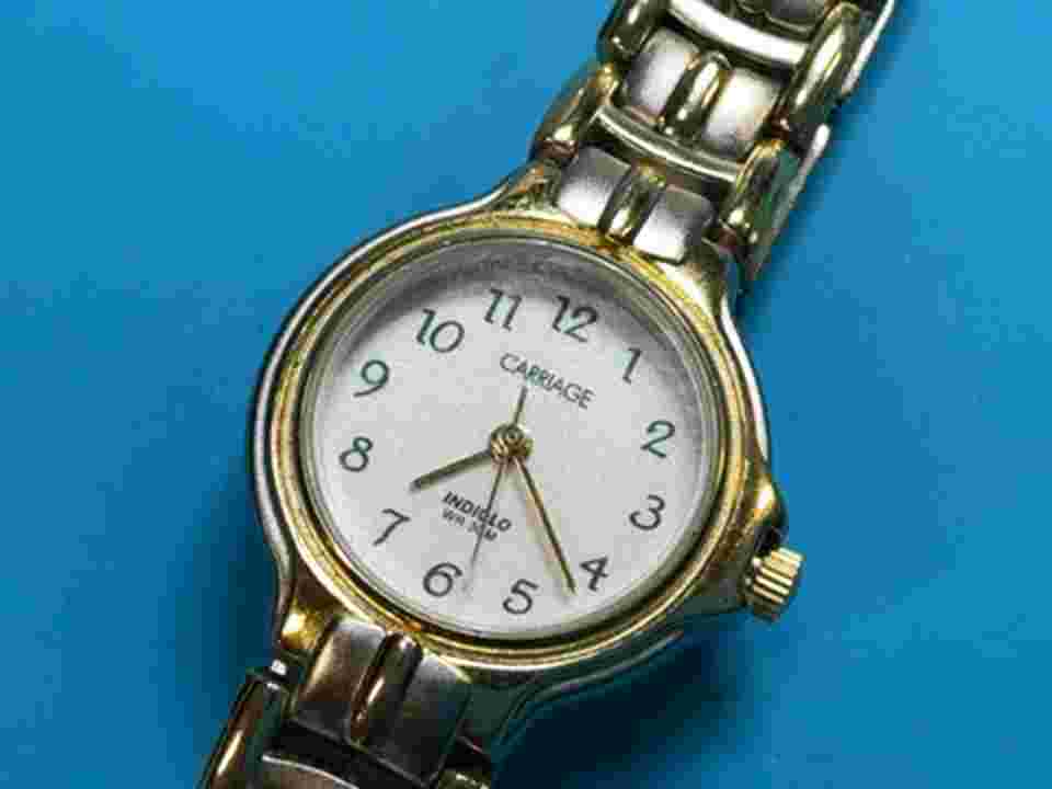 Carriage by Timex Watch Gold Silver Tone 25mm  Indiglo New Battery *WORKING*