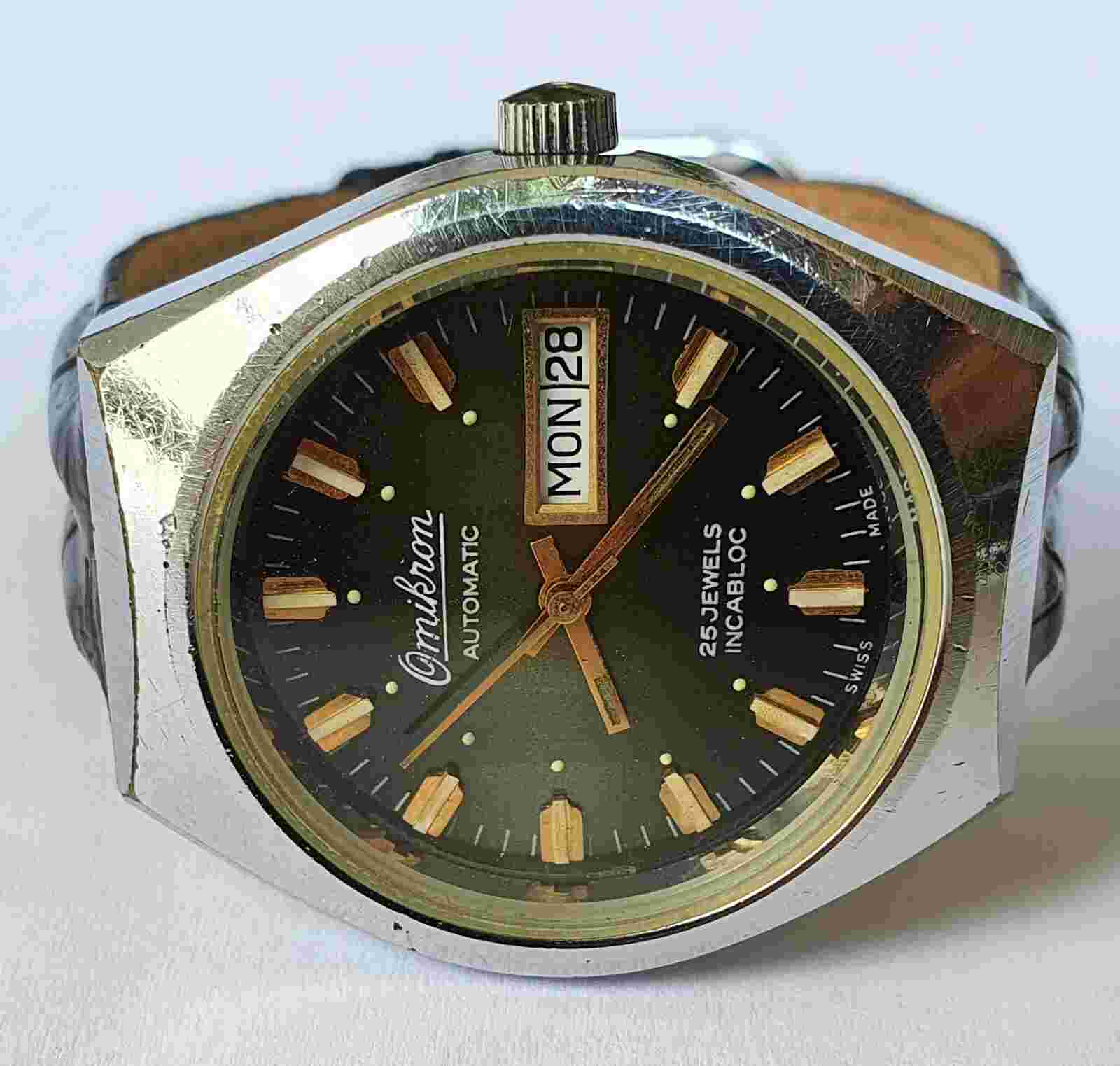 Vintage OMIKRON Automatic Day/Date 25J ETA 2789-1 F6 Swiss Made From70's