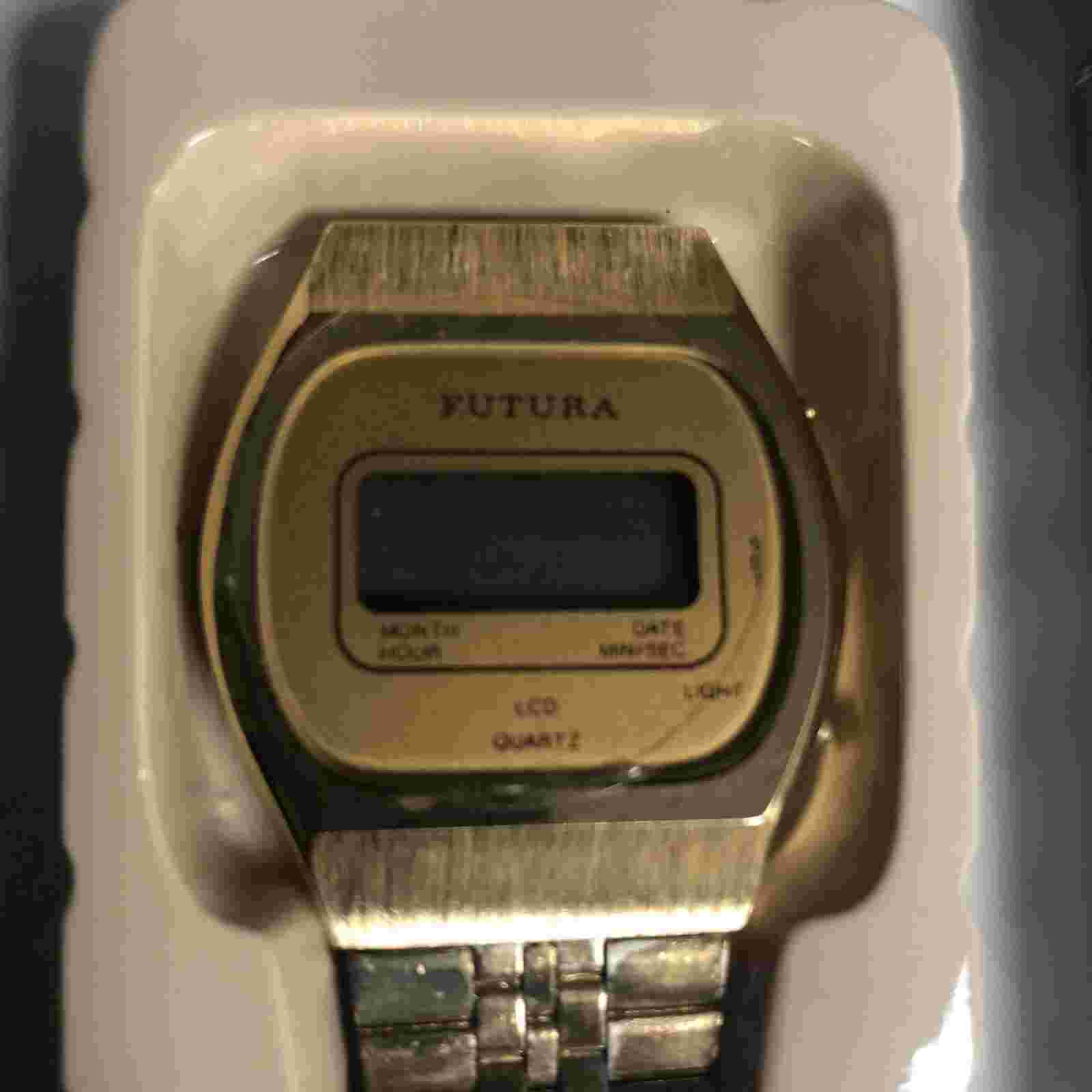 Vintage Mens Futura LC Quartz Digital SS Gold Tone Watch Hong Kong Open Box