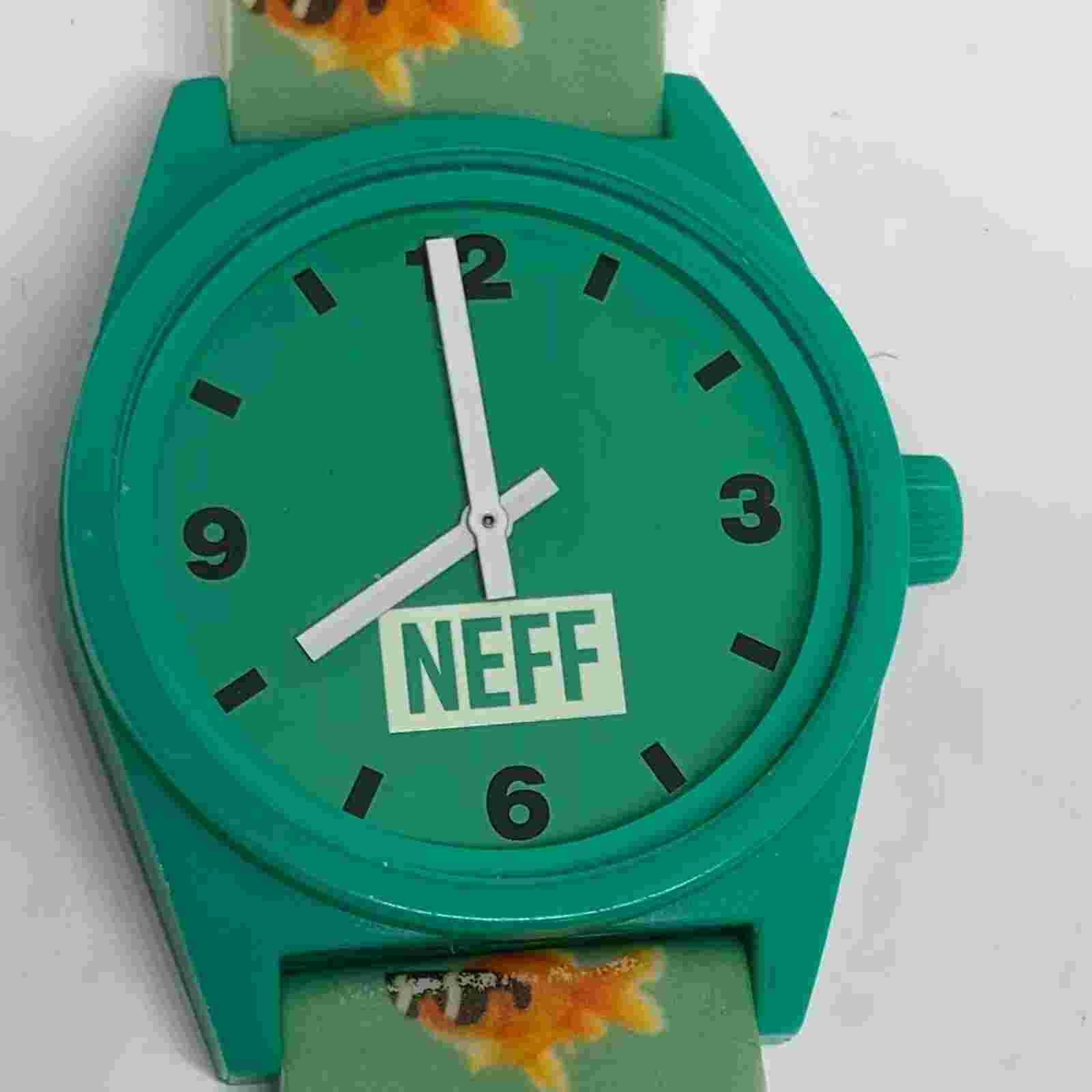 Neff men’s 42mm quartz analog watch green tone 5ATM WR silicone band running