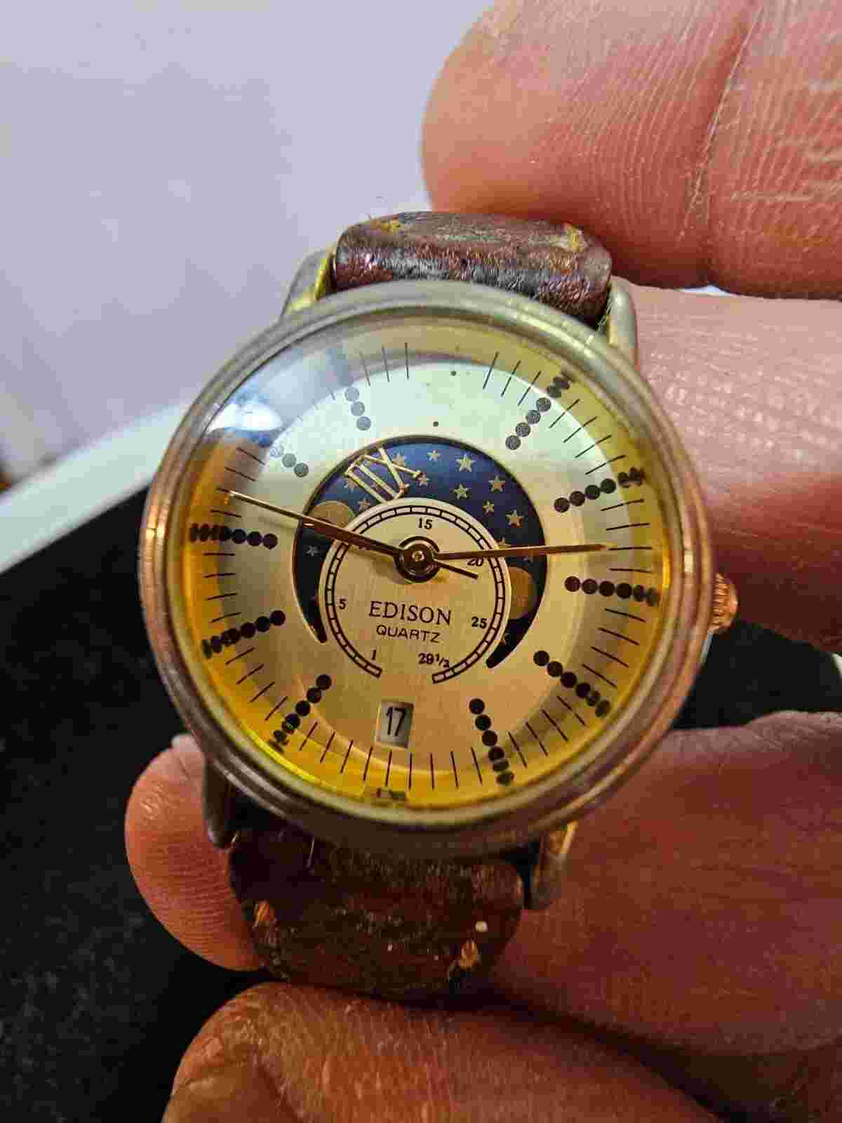 Edison Women's wrist watch Phase Day Sun Night Moon w Stars leather band- works
