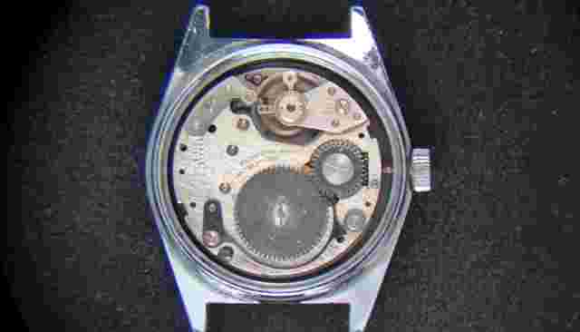 Basis (Swiss) Men's Manual-Wind Watch (Vintage) -- Running