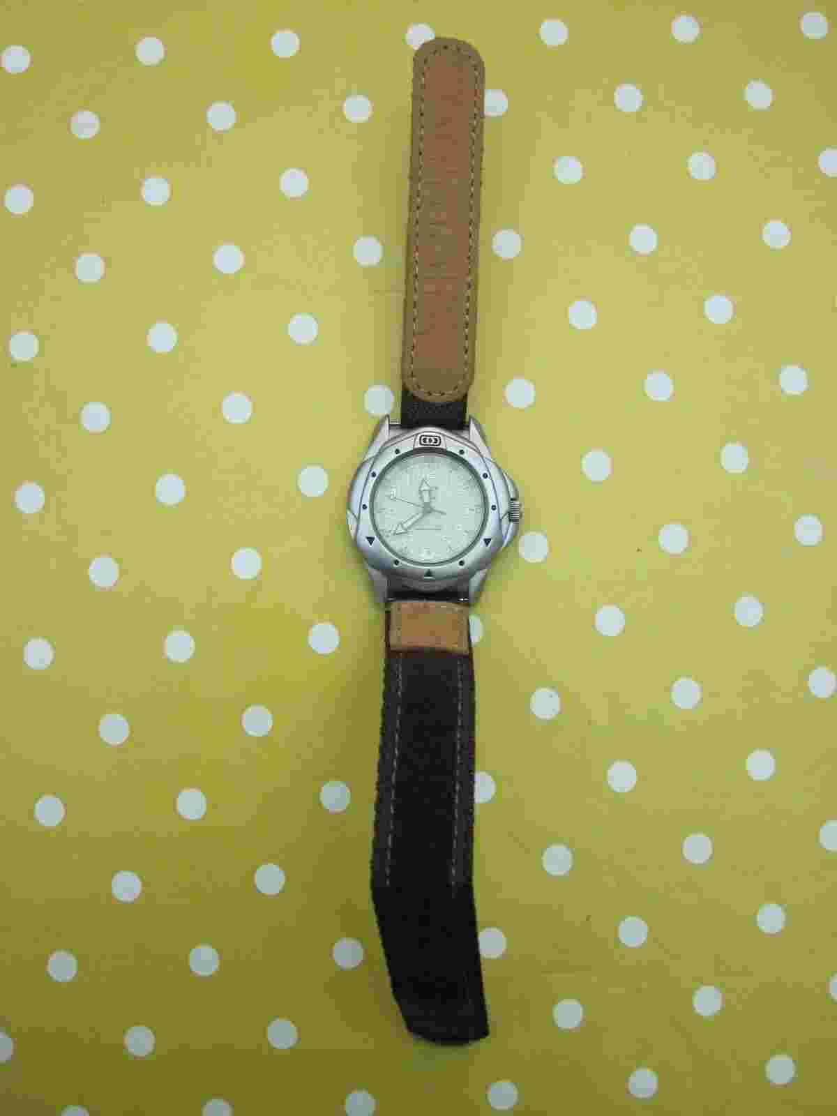 ANIMAL W040 WATCH ALSO SELLING QUIKSILVER , RIP CURL WATCHES