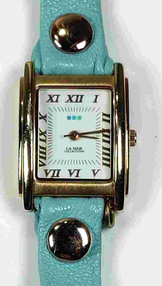 LA MER WOMENS WATCH UNIQUE TEAL WRAP AROUND LEATHER STRAP; GOLD CASE WORKS!