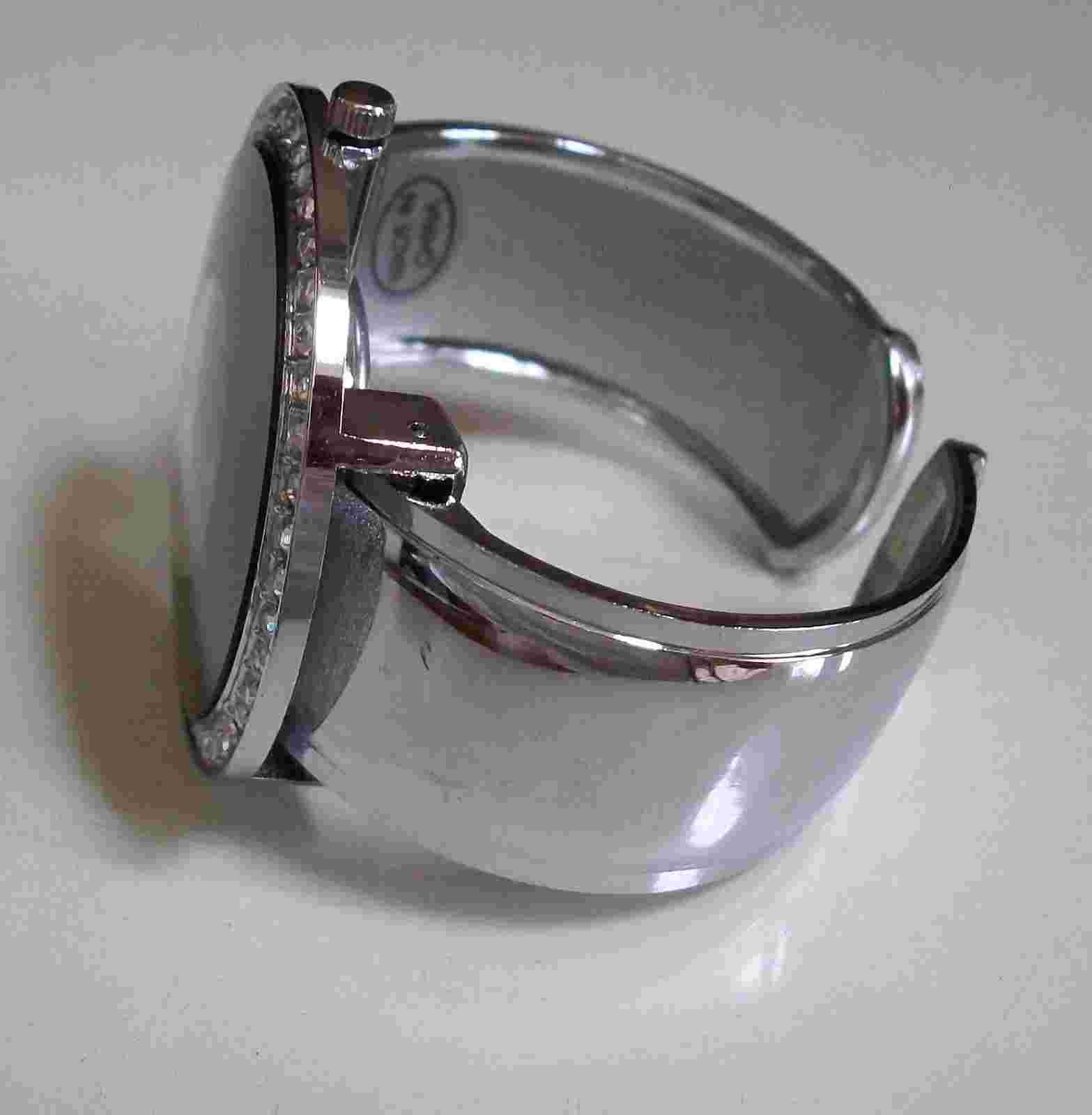 WOMEN'S SILVER FINISH RHINESTONE BANGLE CUFF FASHION DRESSY/CASUAL WRIST WATCH