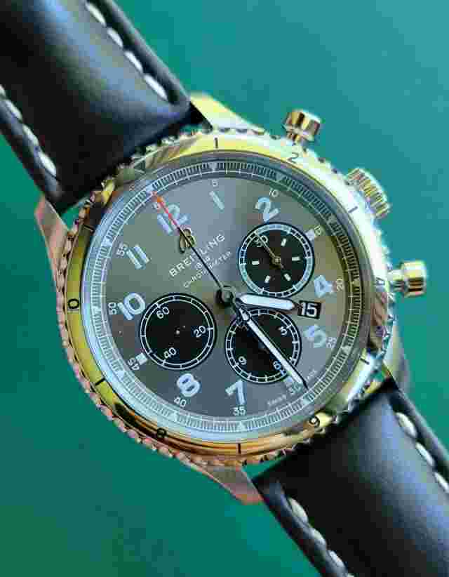 Breitling Aviator 8 AB0119