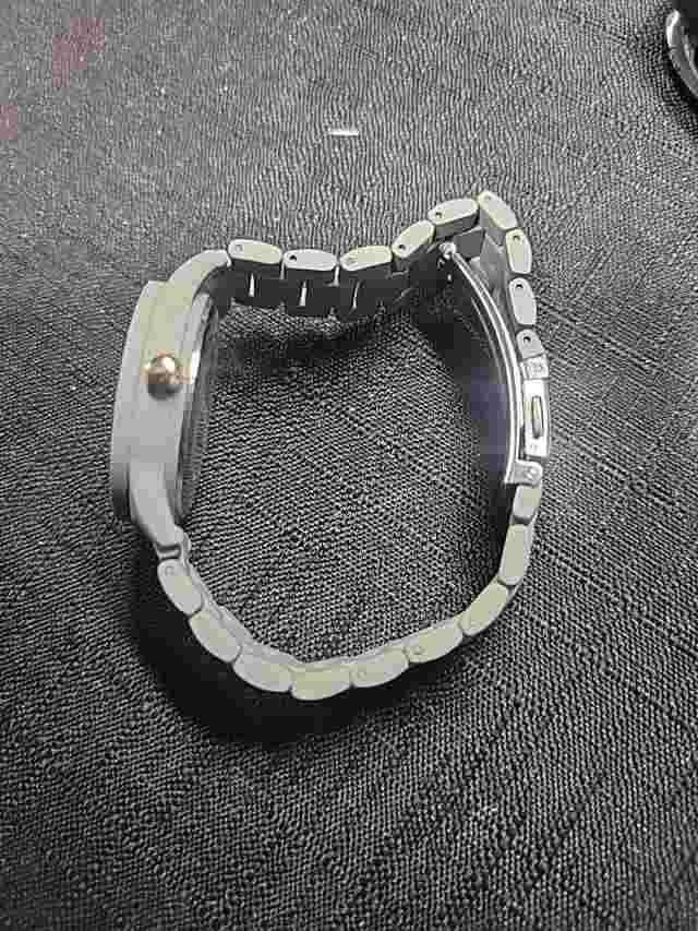 Nine West Womens Mens NW/2172 Matte Gray Watch Rubber Coated Untested