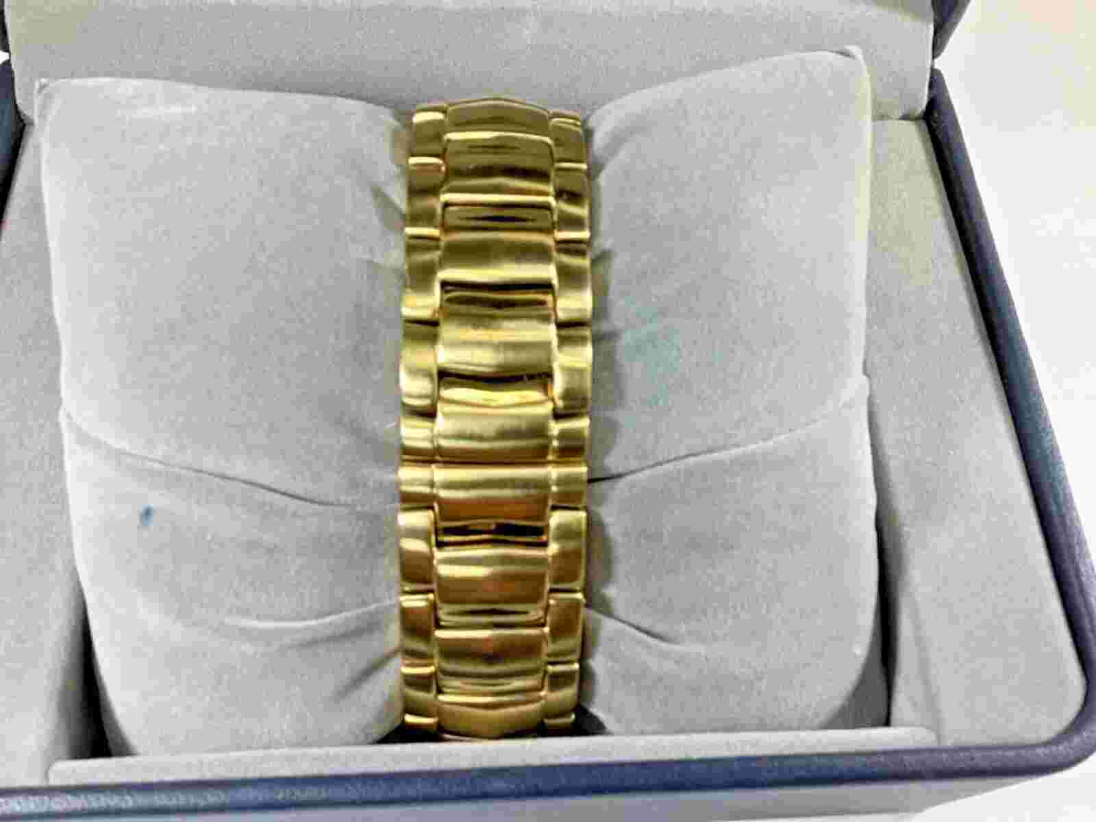 Rousseau automatic watch  5 ATM Day Date Day Night  725-611 Satin Gold Tone