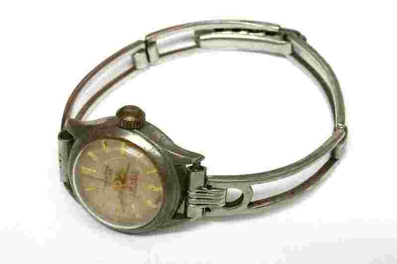 Centre Of Luxe Swiss Manual Wind Ladies' Watch Runs And Stops -3090