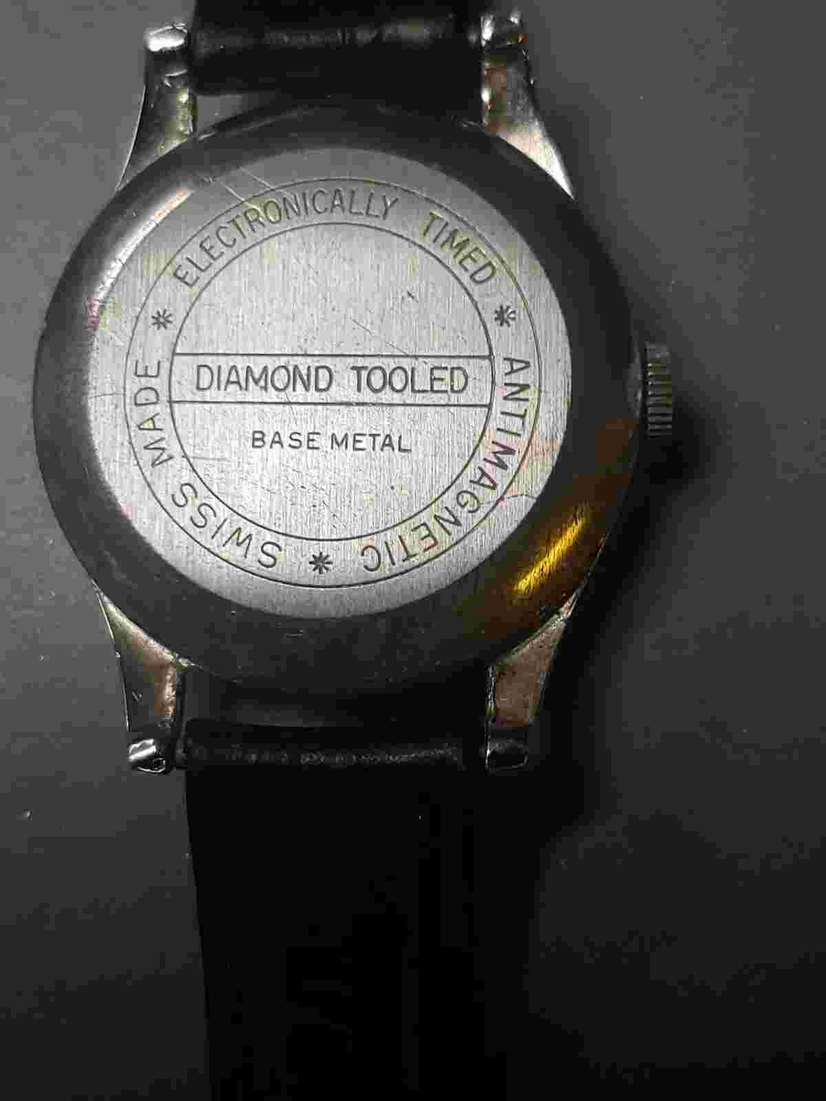Vintage Windsor Mens 34mm Mystery Dial Manual Wind BROKEN FOR PARTS OR REPAIR.
