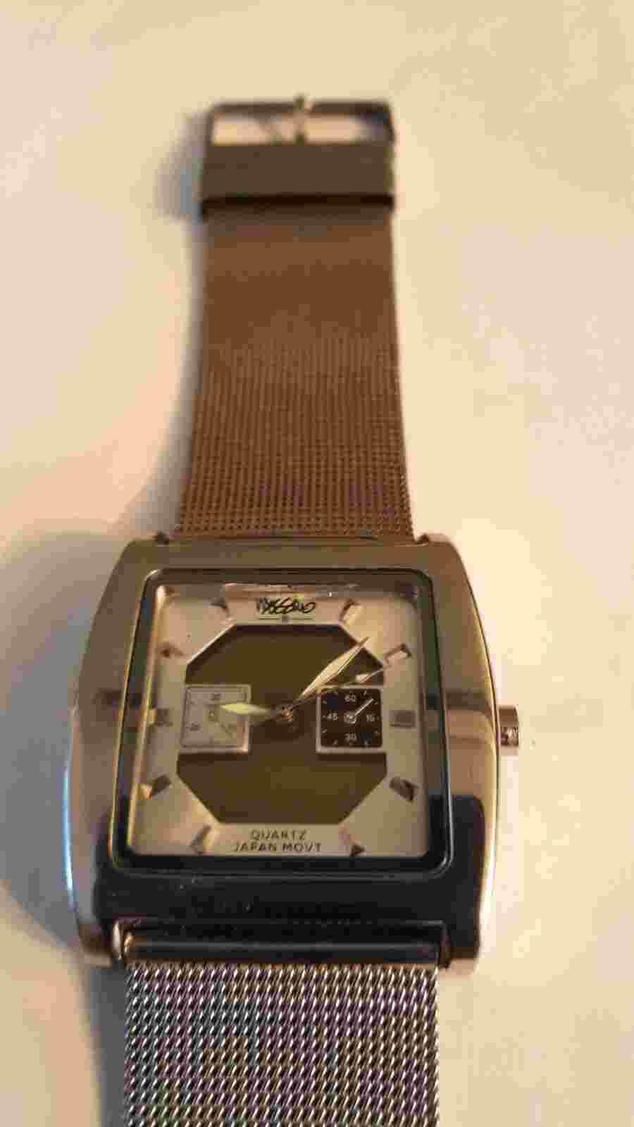 Vintage MOSSIMO  Square Date Quartz Watch Mesh Bracelet  MHA731M