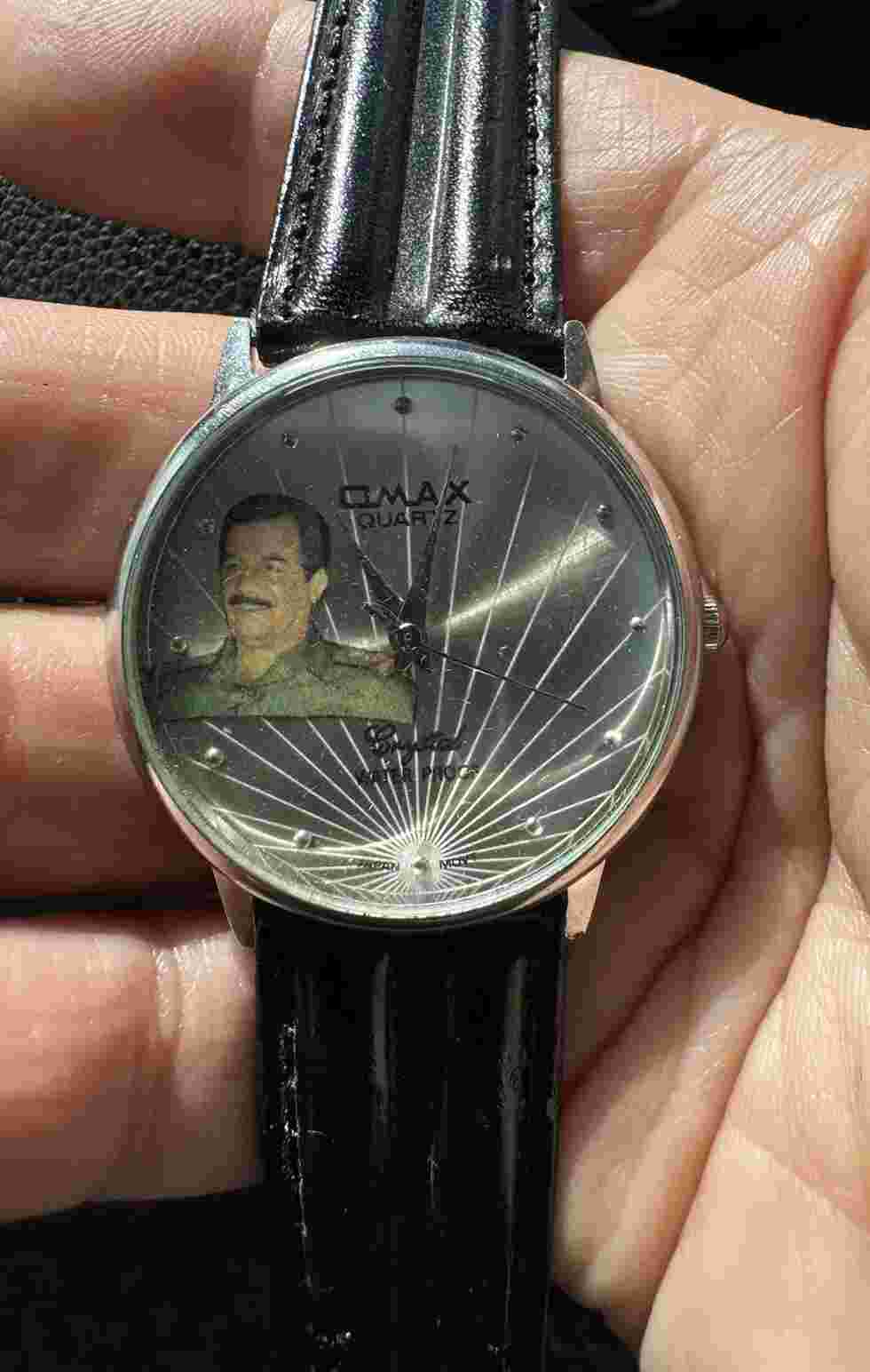 VINTAGE Omax WATCH SADDAM HUSSEIN SPECIAL EDITION QUARTZ SILVER 1990'S