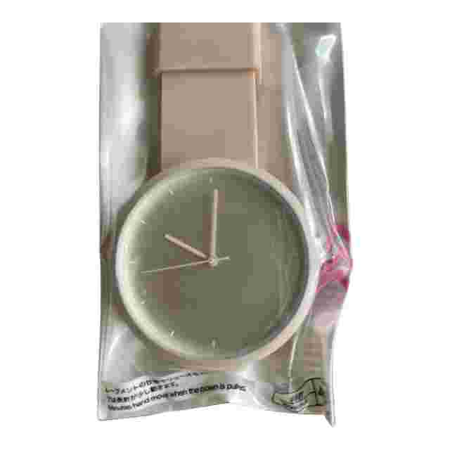 Minimalist Pink Silicone Quartz Watch Women's Fashion - New, Lightweight