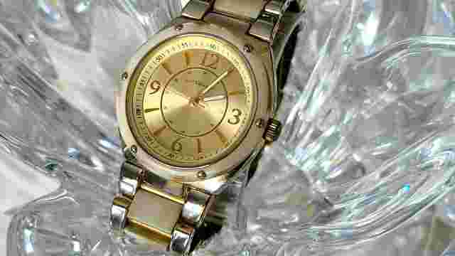 Liz Claiborne LC1056 30m Gold Tone Gold Dial Women's Wrist Watch (906)
