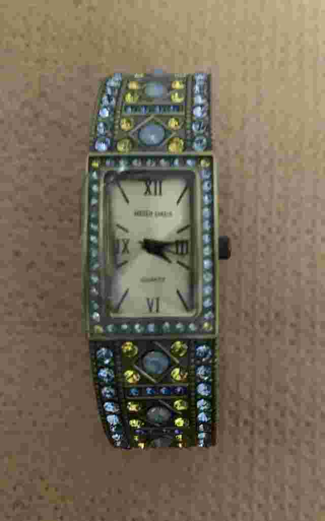 Gorgeous Pair Of Vintage Heidi Daus Woman’s Wristwatches Cuff Bracelets