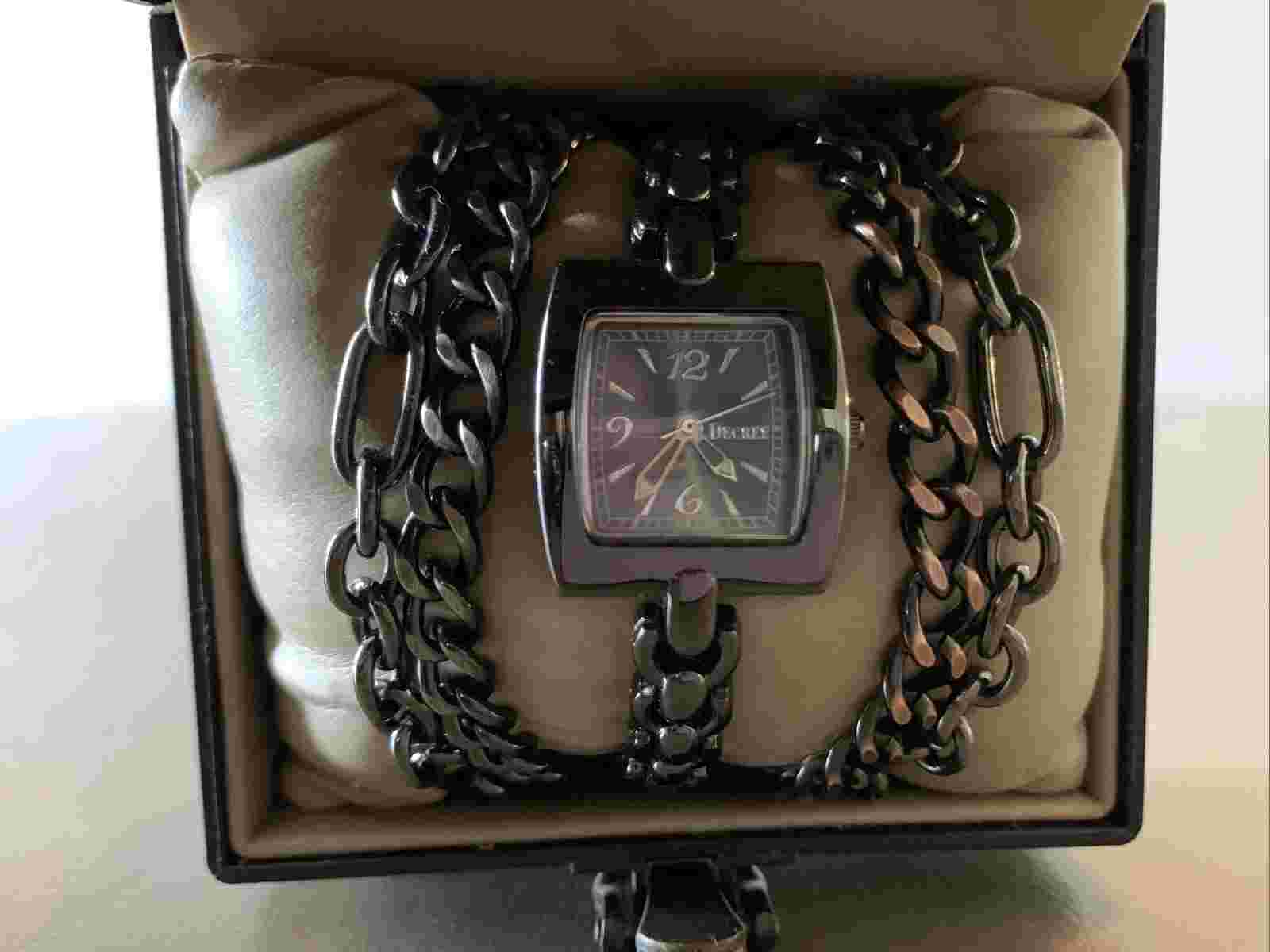 Decree Purple Floral Women's Bangle Bracelet Watch DCR47B