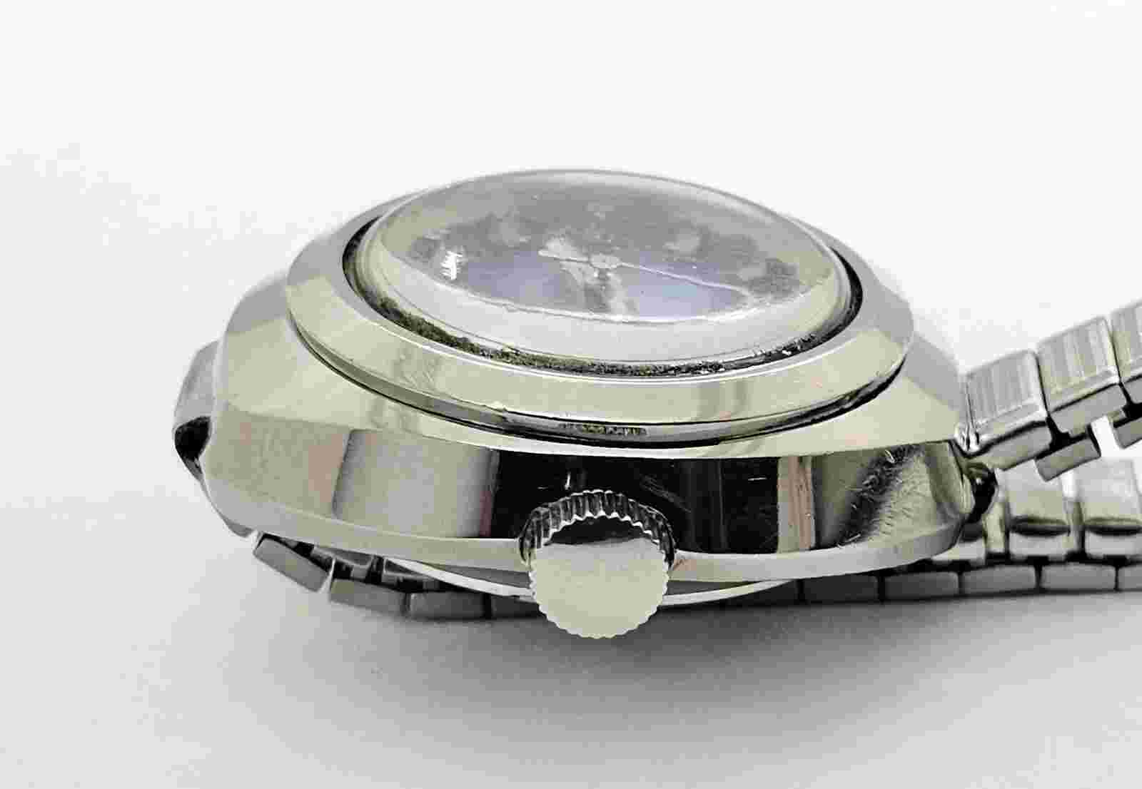 Vintage LeGant QS Ladies Manual Wind Watch ~ Running Great  !!