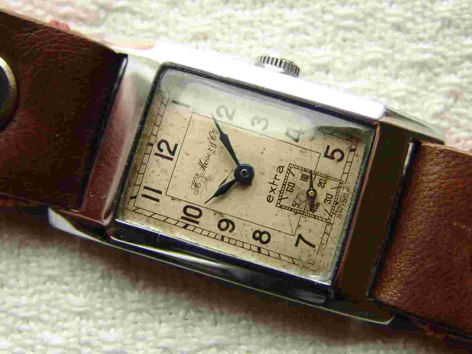 VINTAGE MEN'S WWII era H. MOSER & Cie EXTRA RECTANGLE WRISTWATCH GOOD CONDITION