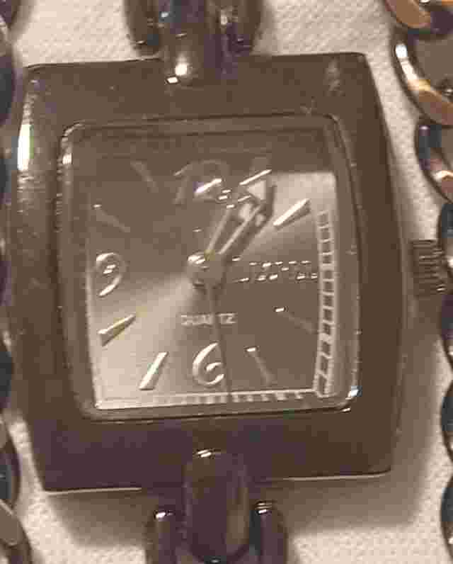 Decree Womens Chain Bracelet Watch Quartz Heavy Base Metal Bezel BRAND NEW