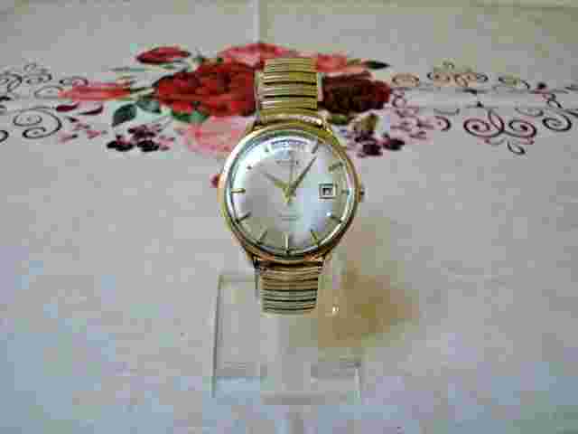 Royce Mens Automatic watch 17 Jewels Day Date President Style Swiss 1970's Runs