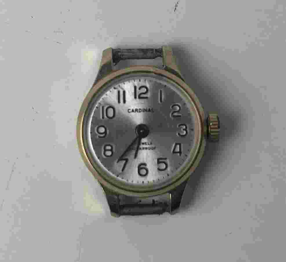 Vintage CARDINAL Wind-up. 17 JEWELS, Shockproof Unisex Wrist watch