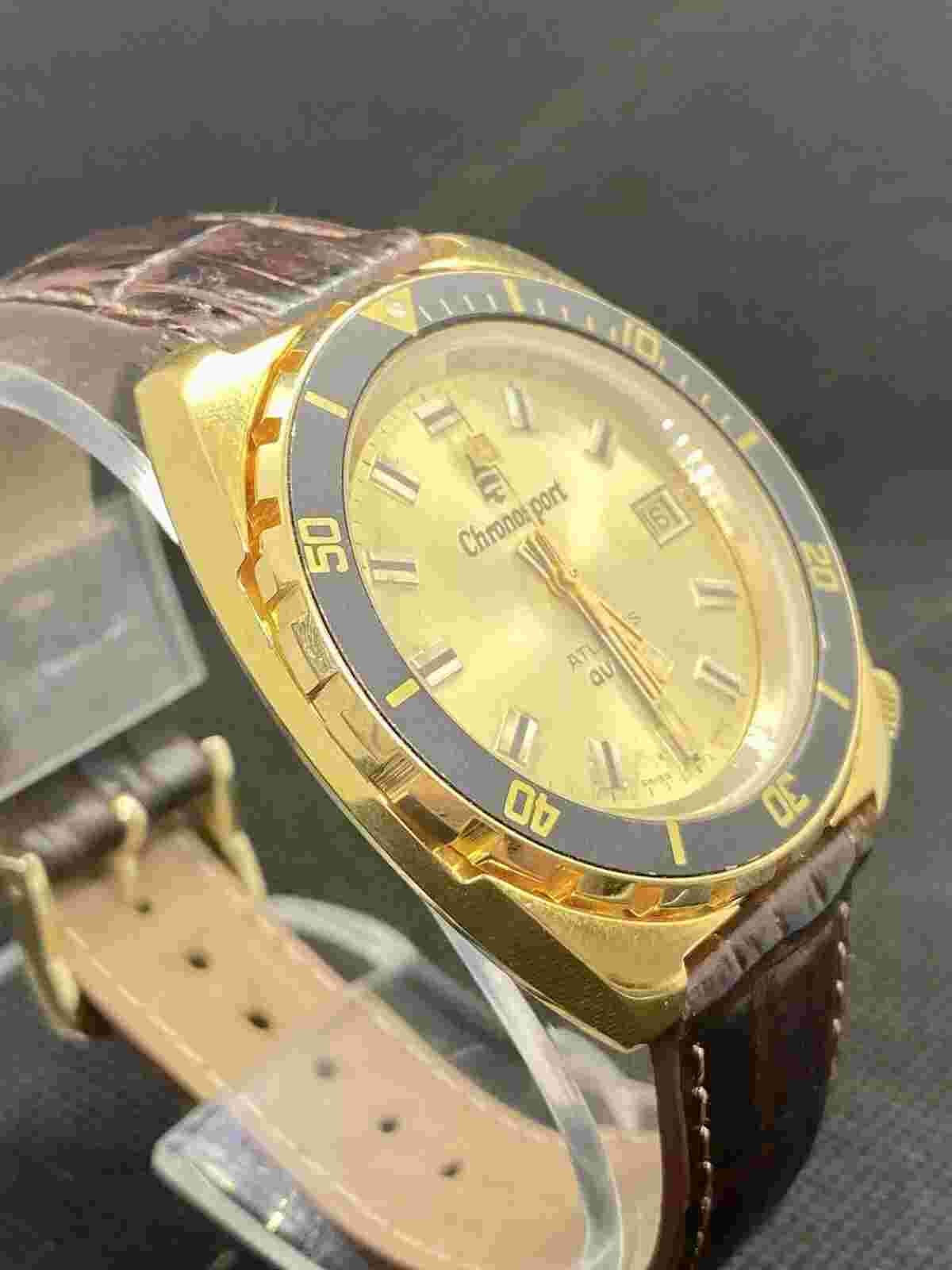 Chronosport Atlantis Divers Watch (Leather And Gold Band Included)