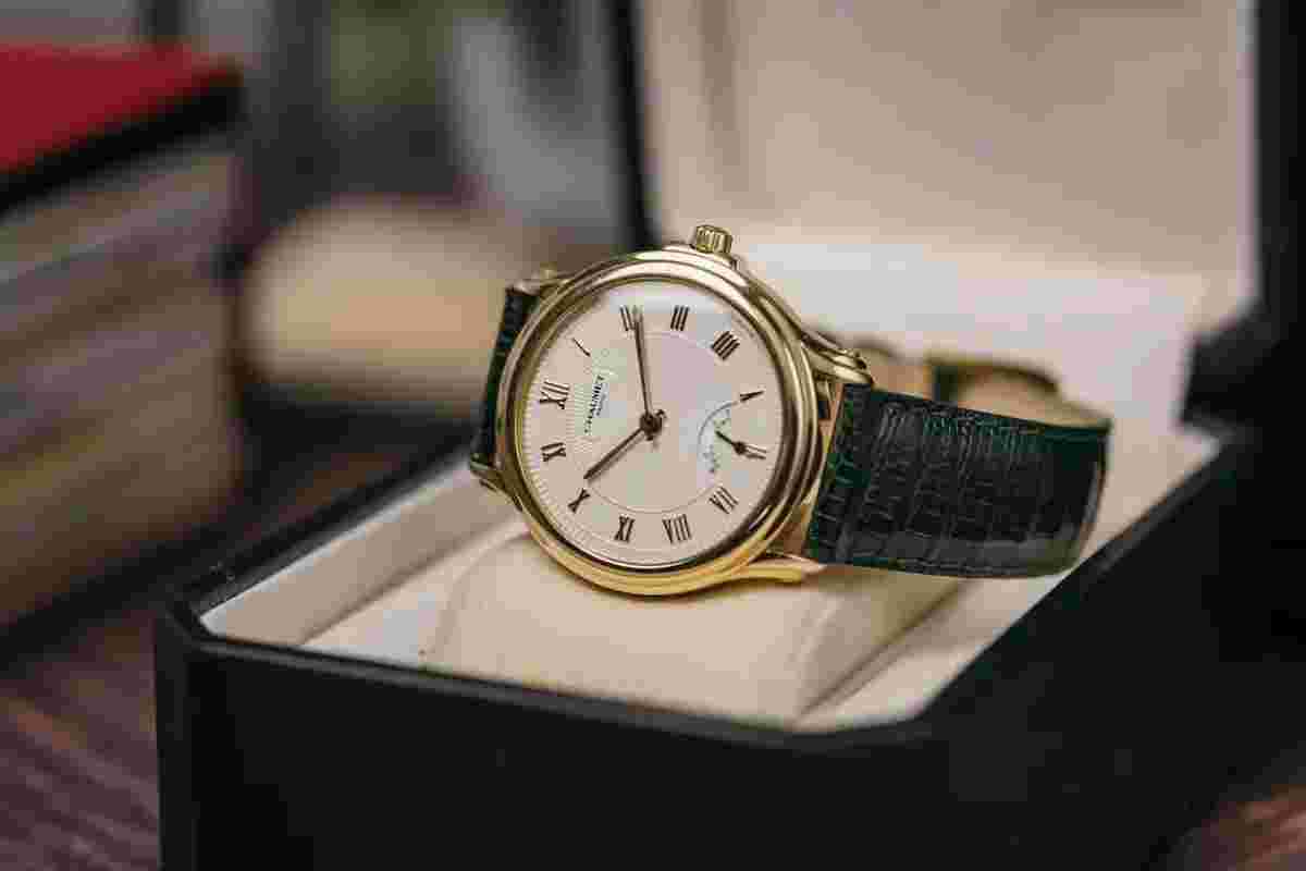 Chaumet Aquila 38mm 18ct Yellow Gold Leather
