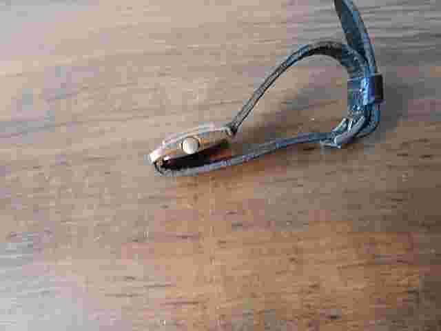 VINTAGE LADIES DARWIL 17 JEWELS WIND UP WRISTWATCH RUNS NEEDS CLEAN INTRNTL SALE