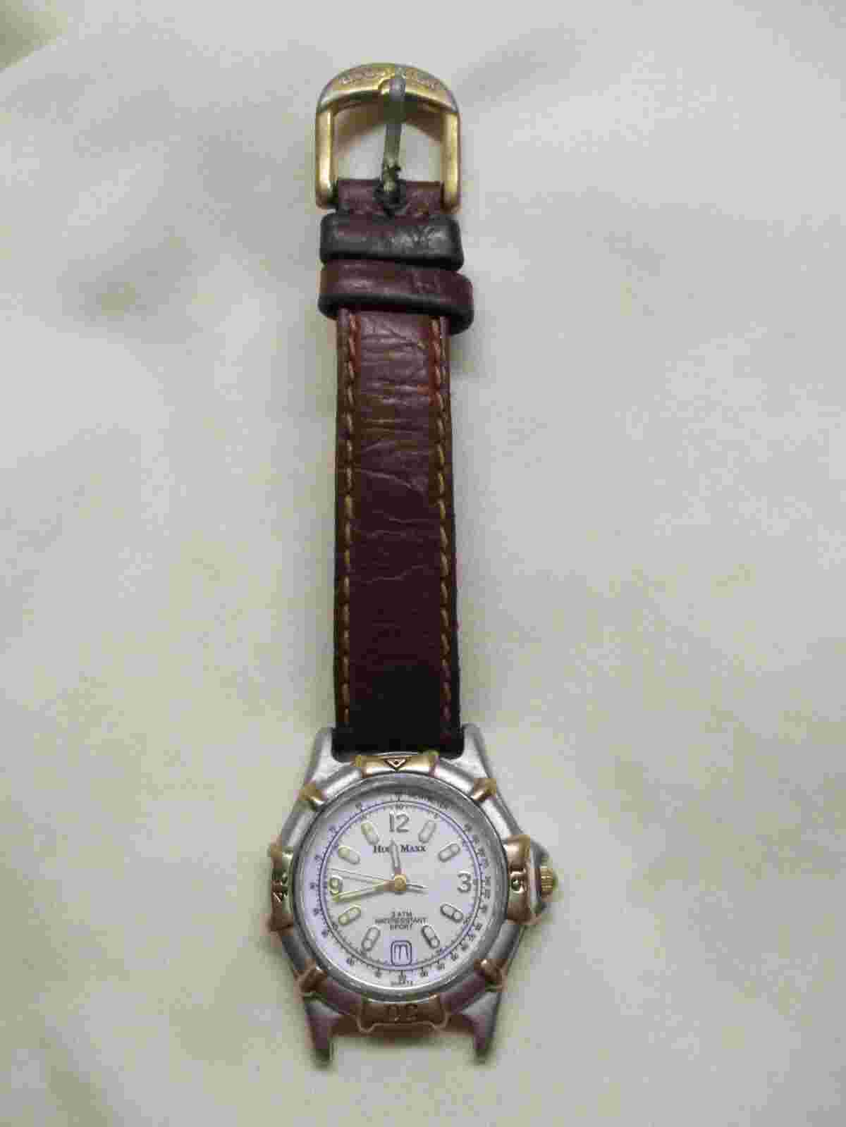 Hugo Maxx Eurodesign Water & Shock Resistant 18k Gold Plated Wristwatch New Batt