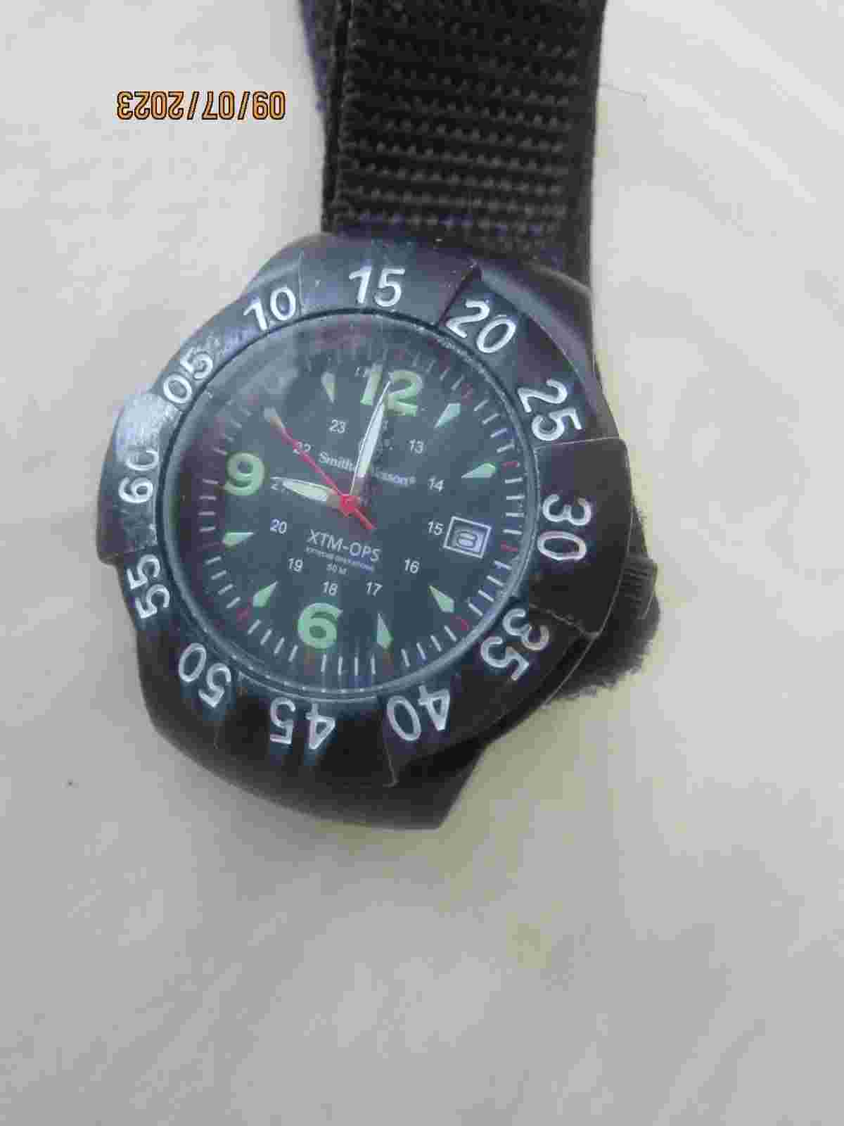 Smith & Wesson  Men's Watch 50m xtm-ops Black 5atm watch no power