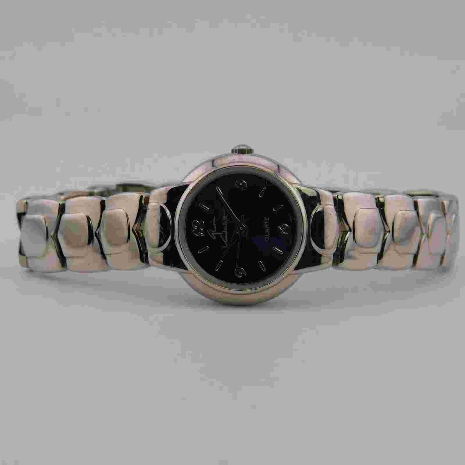 Gloria Vanderbilt Silver Tone Quartz Analog Women's Watch Sz. 7" New Battery