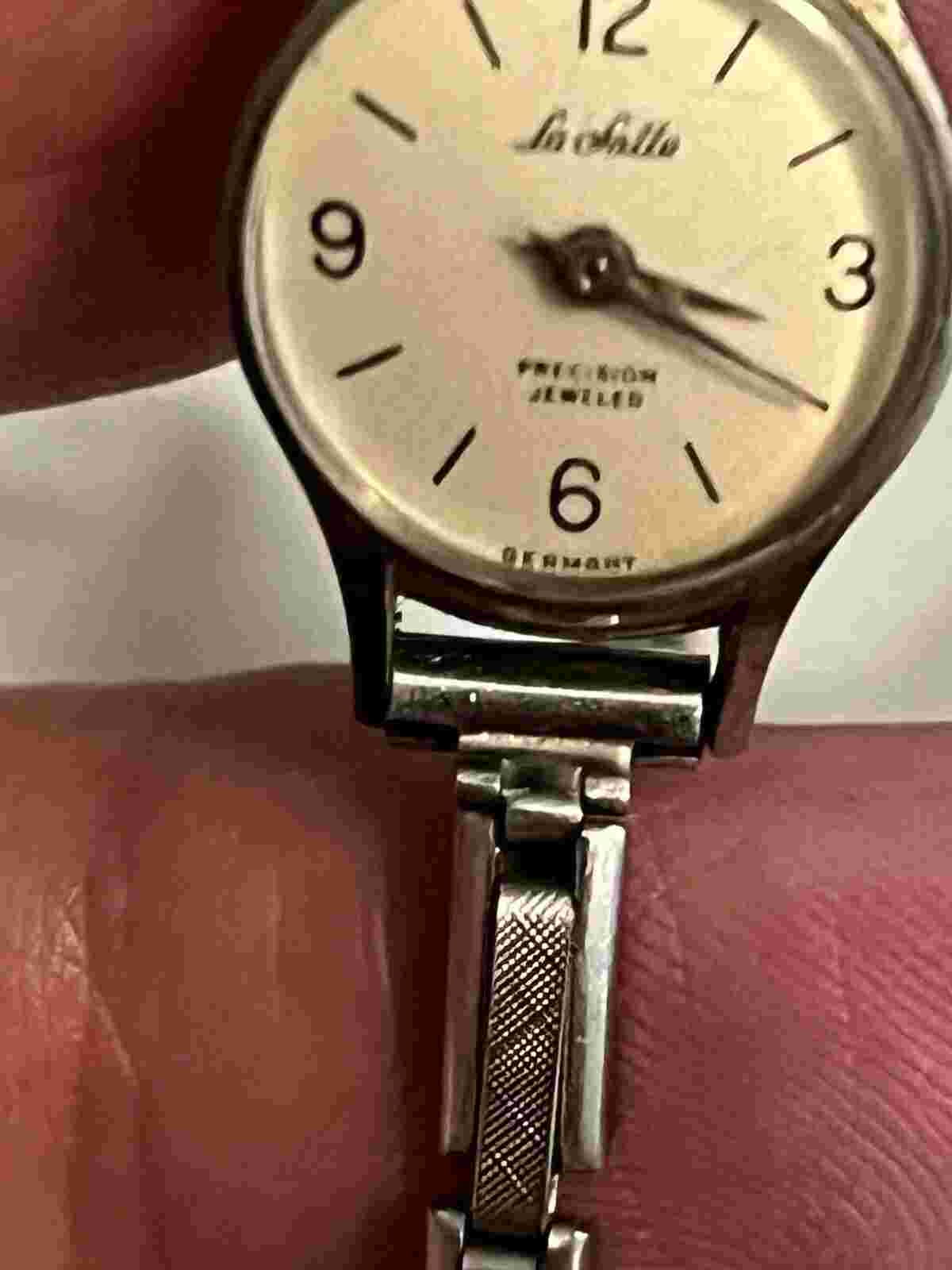 Vintage La Salle Women’s Silver Tone Manual Wind Watch W/Stretch Band Running!