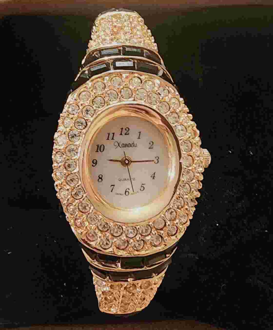 Vintage Vivani Glamorous Gold & Onyx crystal watch bracelet NEW BATTERY...Workin