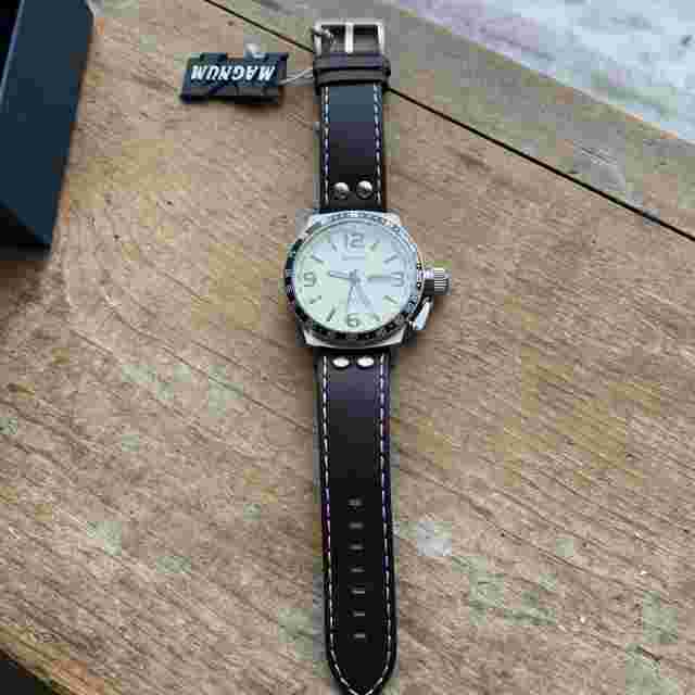 Magnum Men’s Quartz Diver Watch