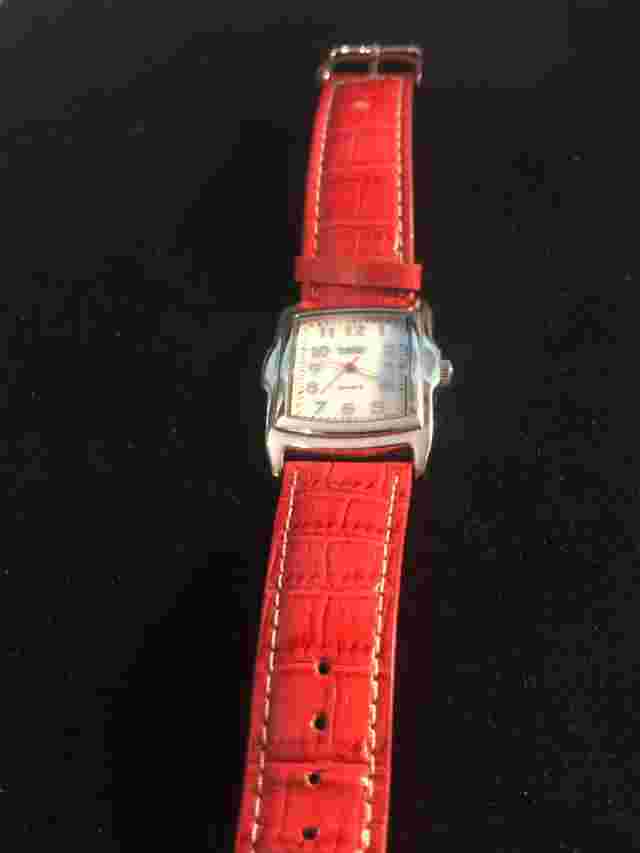 Ladies EMBASSY by Gruen Silver Tone MOP Red Leather Band GEM1589L NEW BATTERY