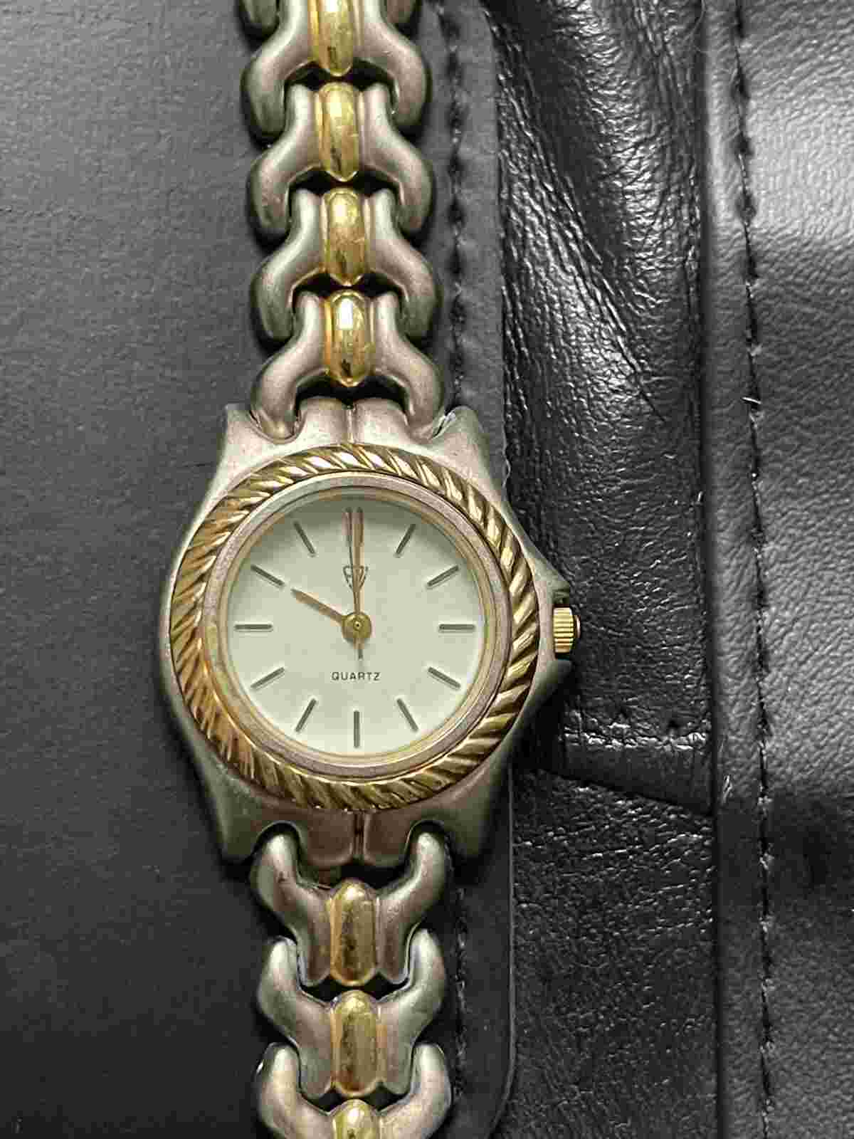 Alexander Julian Two Tone Stainless Steel Watch Rope Detail WORKS Needs Battery