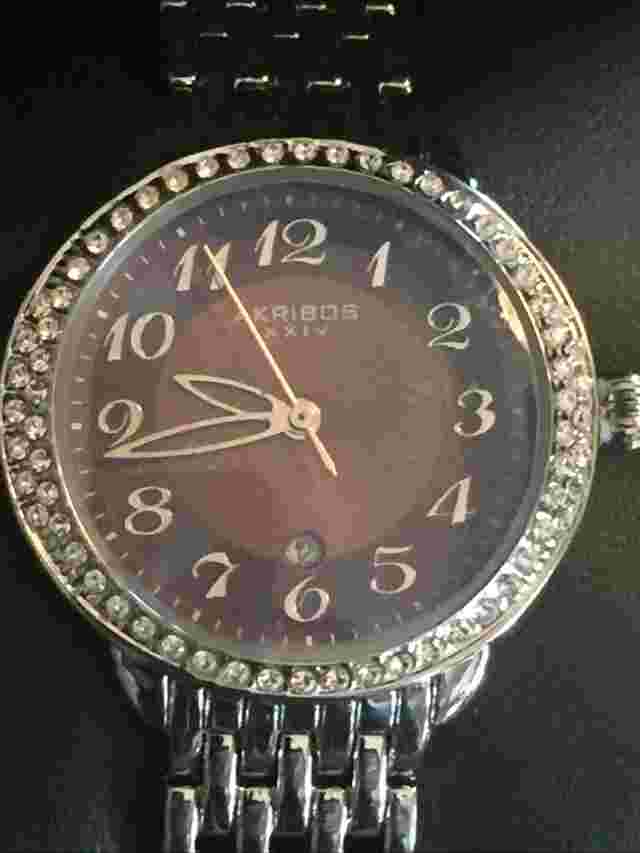 AKRIBOS XXIV WOMENS WRIST WATCH WITH CRYSTALS FROM SWAROVSKI AK831l