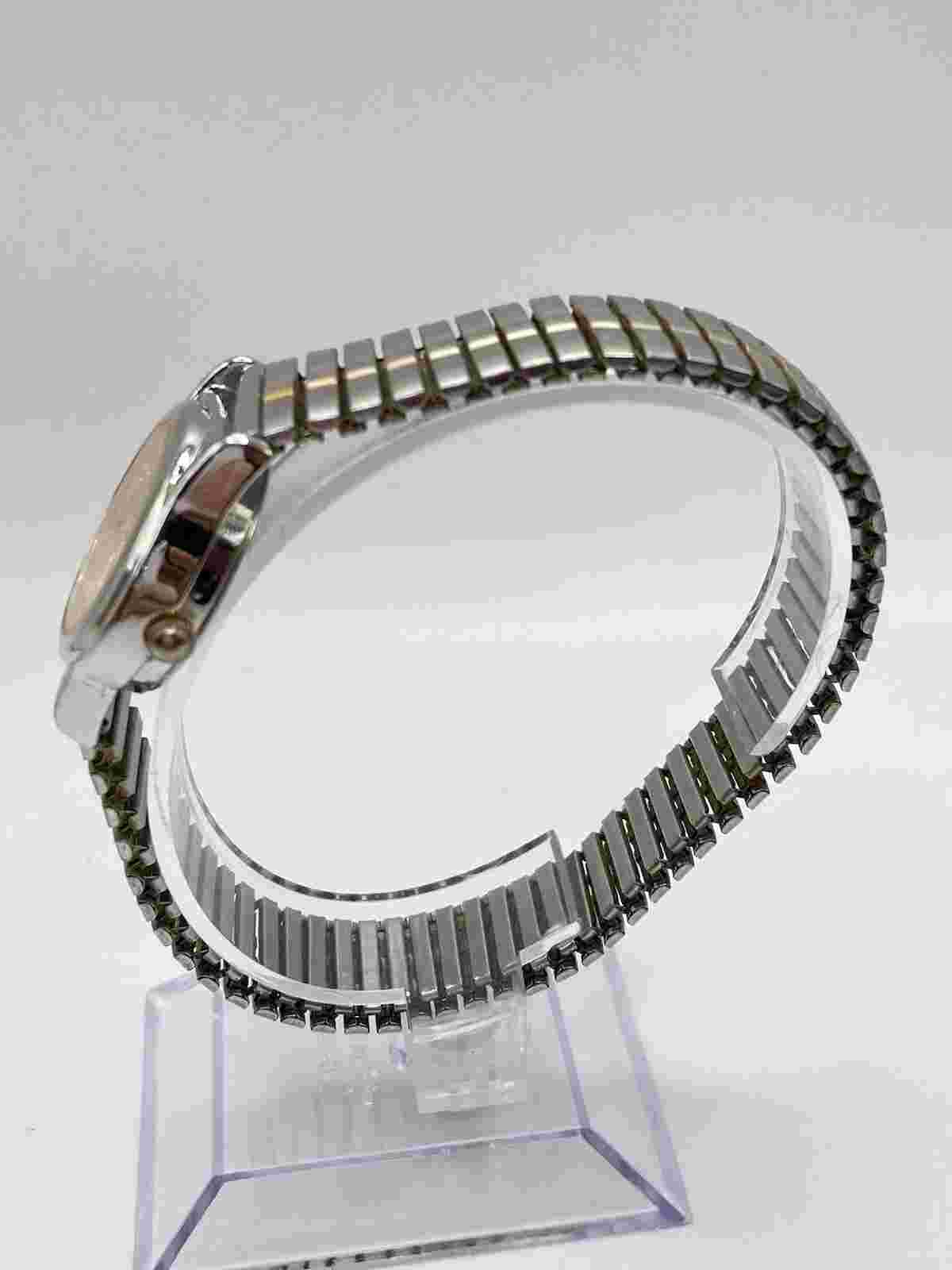 Vinatge L.A Gear LG012 Lafies Stretch Band Stainless Steel Date Dial Watch