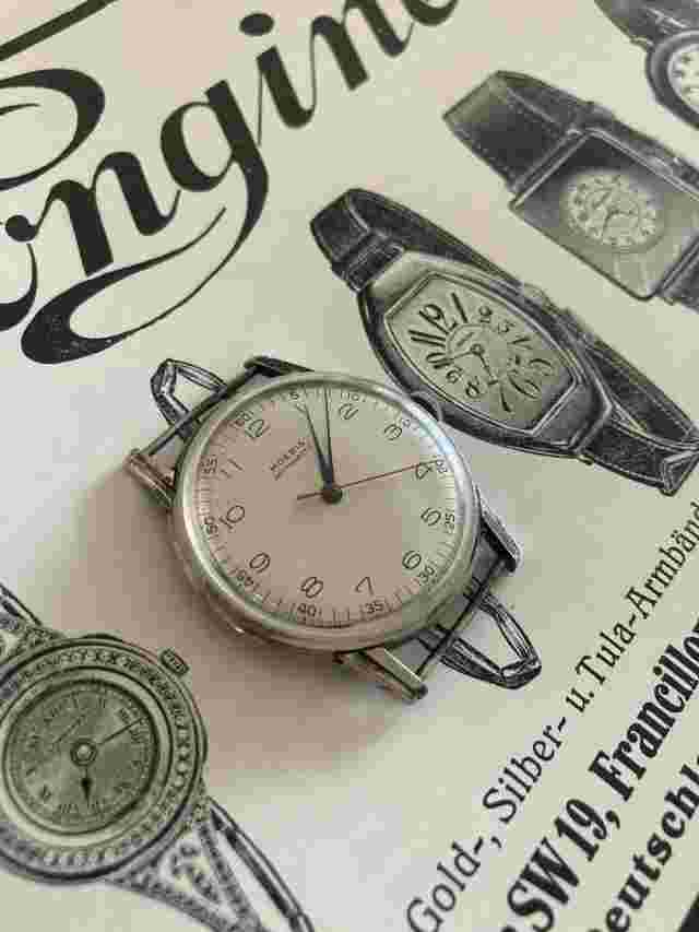 MOERIS Antimagnetique Fab Suisse Doctor Jumbo Manual 36mm Case
