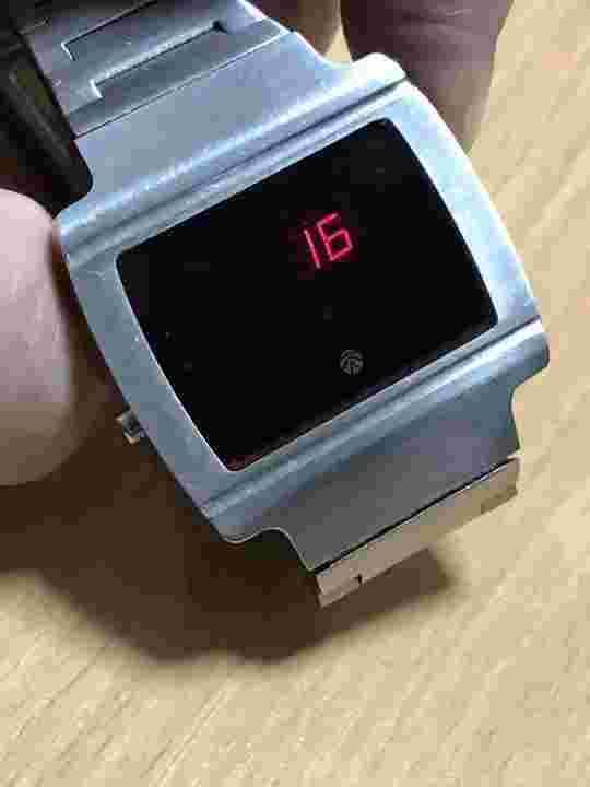 Only a few in the world! Sanyo LED digital watch, manufactured in November 1976