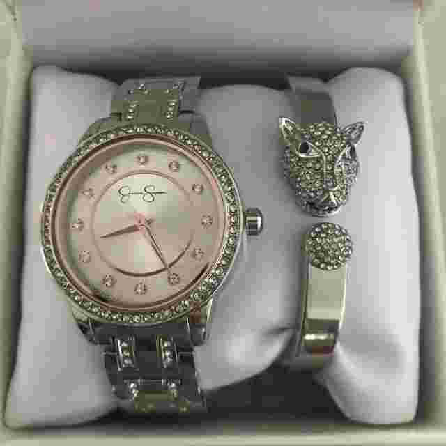Jessica Simpson JSB8002SL Silver Watch w/ Panther/Tiger Bangle Crystal Pave ＄120