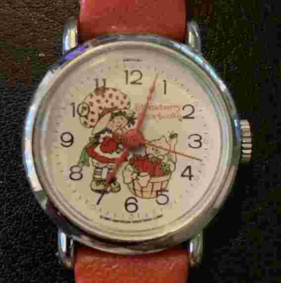 Strawberry Shortcake Wind Up Watch from Bradley Time 1980s NEEDS BATTERY