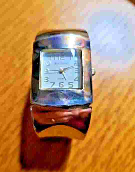 Bay Studio Ladies Cuff Bangle Fashion Quartz Watch New BATTERY